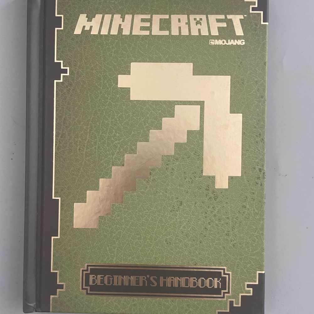 Minecraft Guide Book Set - Hardcover Handbooks Minecraft - Picture 6 of 9